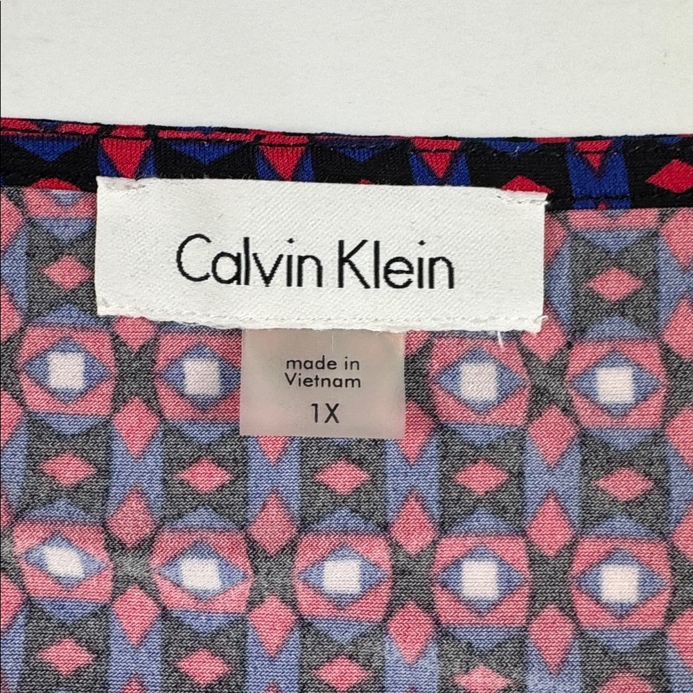 Calvin Klein Women's sleeveless Patterned blouse - Red and Blue - Picture 3 of 7